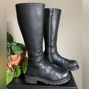Black Women's Knee-High Leather Zip Boots